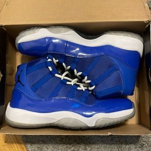 Air jordan retro 11